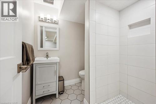 303 Martindale Crescent, Waterloo, ON 