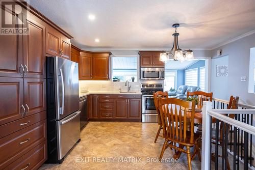 5 Gold Crescent, Russell, ON 
