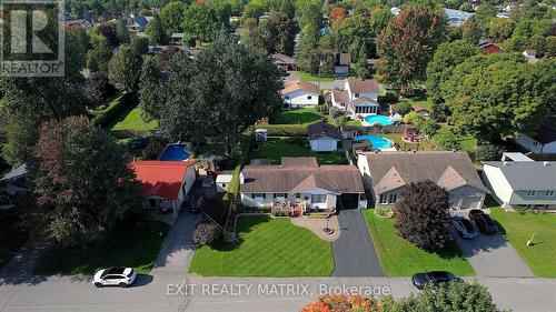 5 Gold Crescent, Russell, ON 