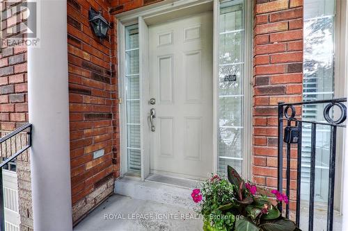 9 - 8032 Kipling Avenue, Vaughan, ON 