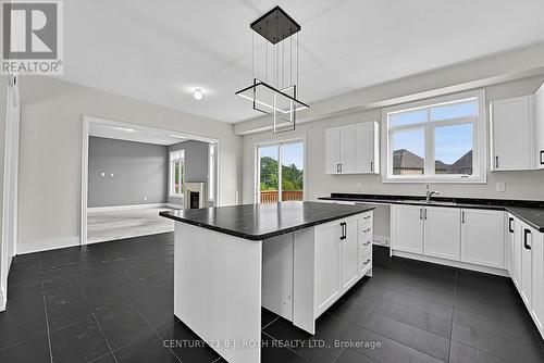 55 Sanford Circle, Springwater, ON 