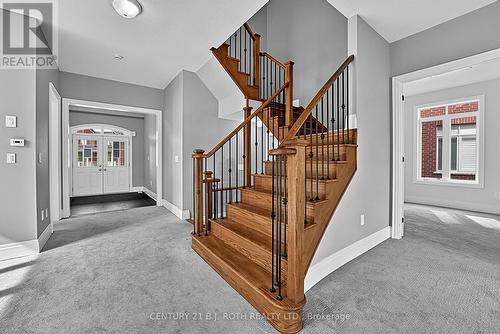 55 Sanford Circle, Springwater, ON 