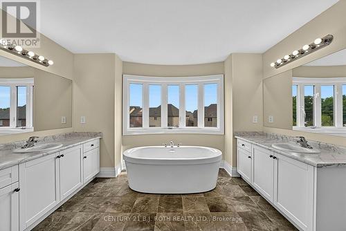 55 Sanford Circle, Springwater, ON 
