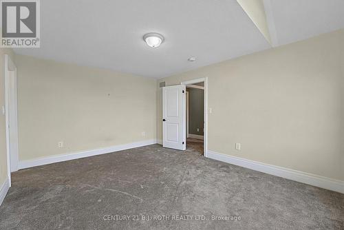 55 Sanford Circle, Springwater, ON 