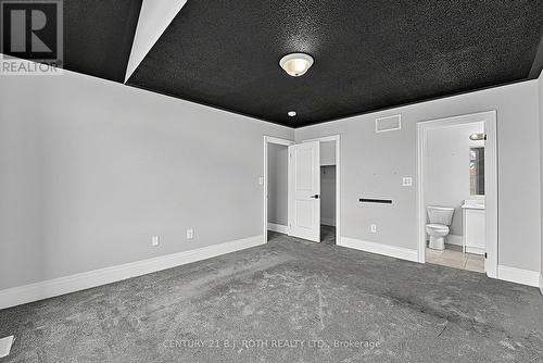 55 Sanford Circle, Springwater, ON 