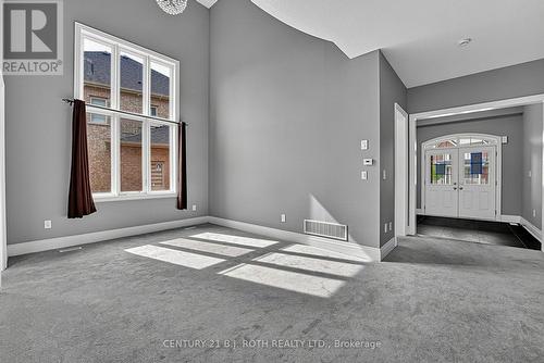 55 Sanford Circle, Springwater, ON 
