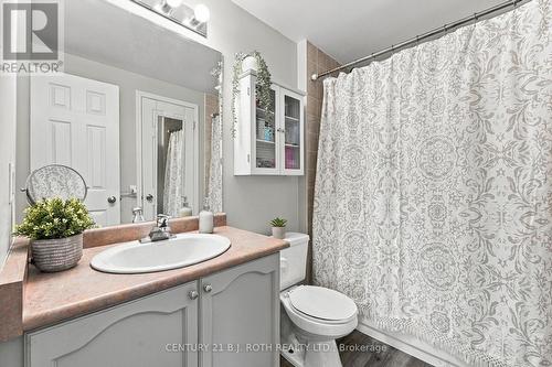 75 Courtney Crescent, Barrie, ON 