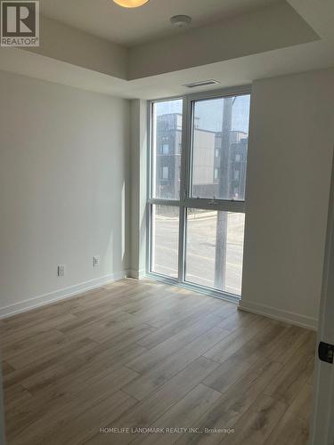 207 - 335 WHEAT BOOM DRIVE S , Oakville, Ontario L6H 0P4 2