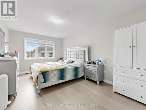 Primary Bedroom with 5 Pieces Ensuite - 575 Boyd Lane, Milton, ON 