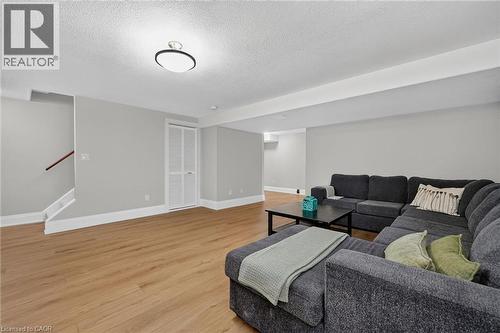 17 Cherry Avenue, Smithville, ON 