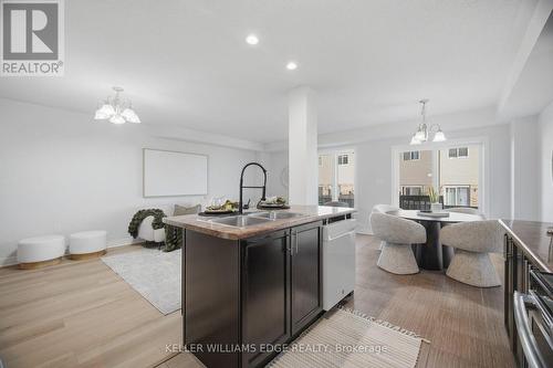 98 Bloom Crescent, Hamilton, ON 