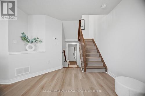98 Bloom Crescent, Hamilton, ON 