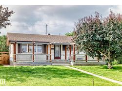 6307 92A AV NW  Edmonton, AB T6B 0T5