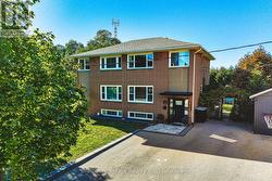 2301 BARCLAY ROAD  Burlington (Brant), ON L7R 2B7