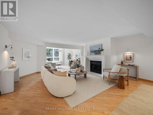 305 - 25 George Street, Toronto, ON 
