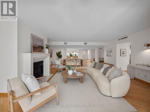 305 - 25 George Street, Toronto, ON 