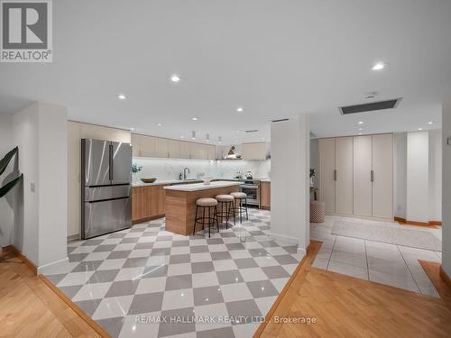305 - 25 George Street, Toronto, ON 