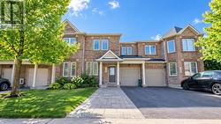 148 GROVEMONT DRIVE Ottawa, ON K2G 6Z9