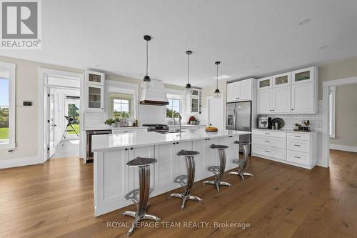 7385 Bank Street, Ottawa, ON 