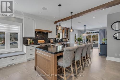 10 Farmcrest Court, King, ON 