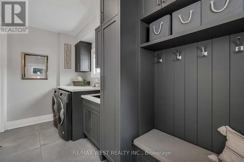 10 Farmcrest Court, King, ON 