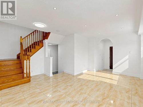 63 Echo Ridge Crescent, Vaughan, ON 
