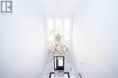 77 Bowshelm Court, Mississauga, ON 