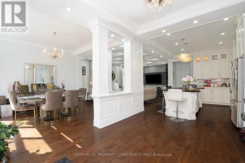 77 Bowshelm Court, Mississauga, ON 