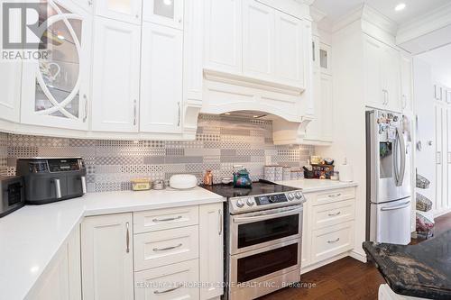 77 Bowshelm Court, Mississauga, ON 