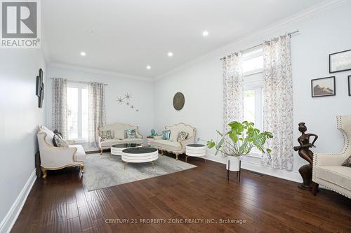 77 Bowshelm Court, Mississauga, ON 