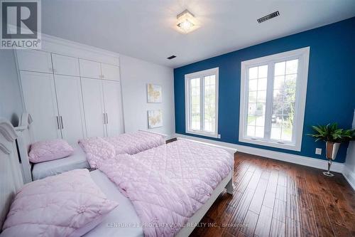 77 Bowshelm Court, Mississauga, ON 