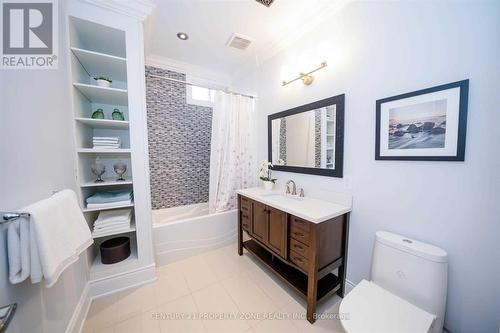 77 Bowshelm Court, Mississauga, ON 