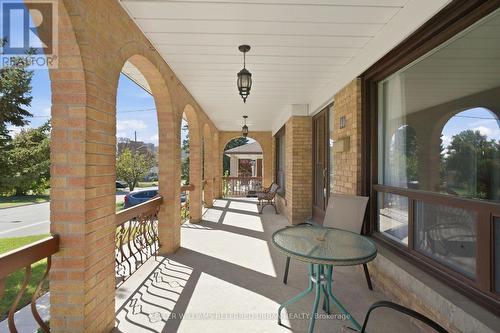 40 Datchet Road, Toronto, ON 