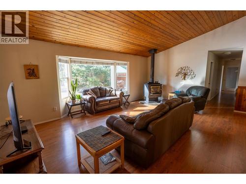50 Taylor Way, Beaverdell, BC 