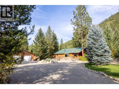 Welcome to 50 Taylor Way, Beaverdell - 50 Taylor Way, Beaverdell, BC 