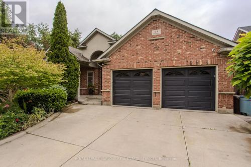 54 Waterwheel Crescent, Hamilton, ON 