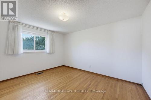 Bedroom 4 - 60 Northpark Drive, Ottawa, ON 