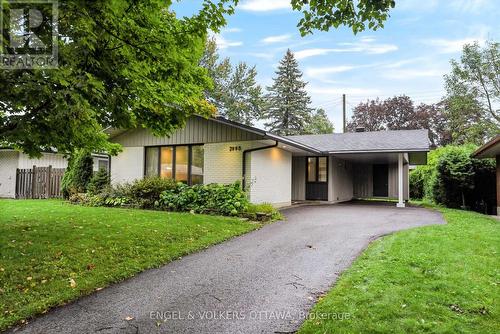 2995 Cowan Crescent, Ottawa, ON 