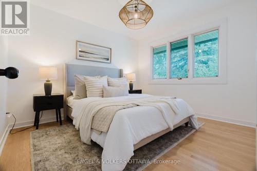 2995 Cowan Crescent, Ottawa, ON 