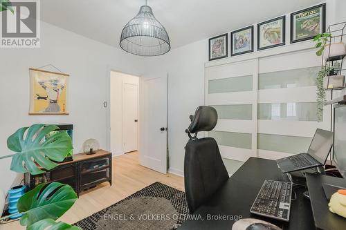 2995 Cowan Crescent, Ottawa, ON 