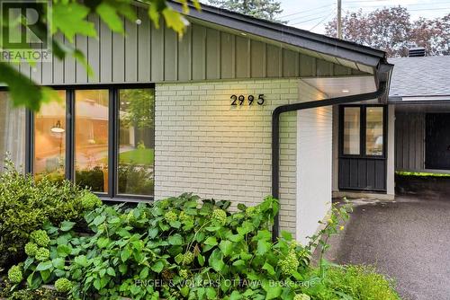 2995 Cowan Crescent, Ottawa, ON 