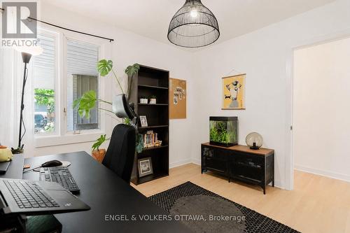 2995 Cowan Crescent, Ottawa, ON 
