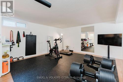 2995 Cowan Crescent, Ottawa, ON 
