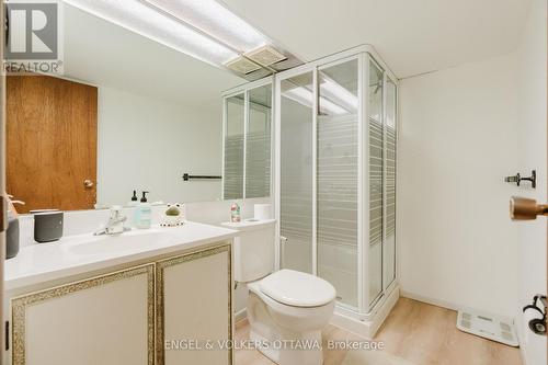 2995 Cowan Crescent, Ottawa, ON 