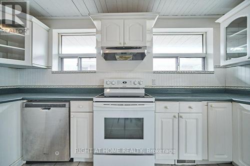 213 CABOT STREET , Oshawa, Ontario L1J 5S2 5