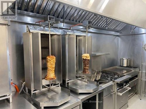 10520 Yonge Street, Richmond Hill, ON 