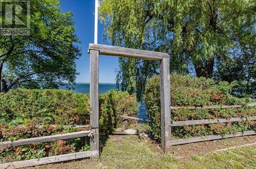 311 Lake Drive N, Georgina, ON 