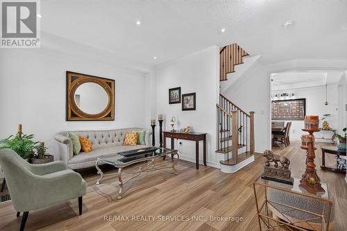 15 Bonnie Braes Drive, Brampton, ON 