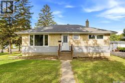 2 Sampson PLACE Regina, SK S4R 4R4