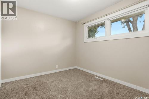 2 Sampson Place, Regina, SK 
